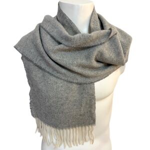 🇮🇹 Cristina Chiti Italy Wool & Cashmere Grey Herringbone Scarf - 10" x 72"